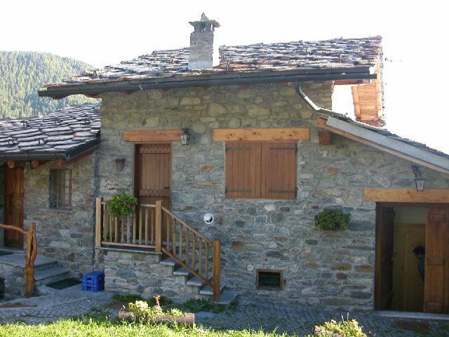 Casetta Con Camino La Magdeleine Exterior photo